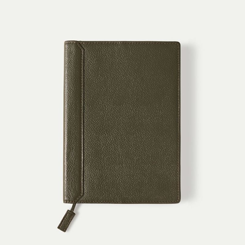 ノート（a4）_ブラックオリーブ