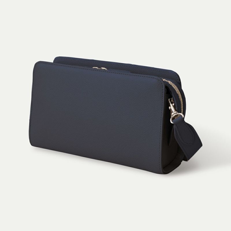 プルシアンネイビー