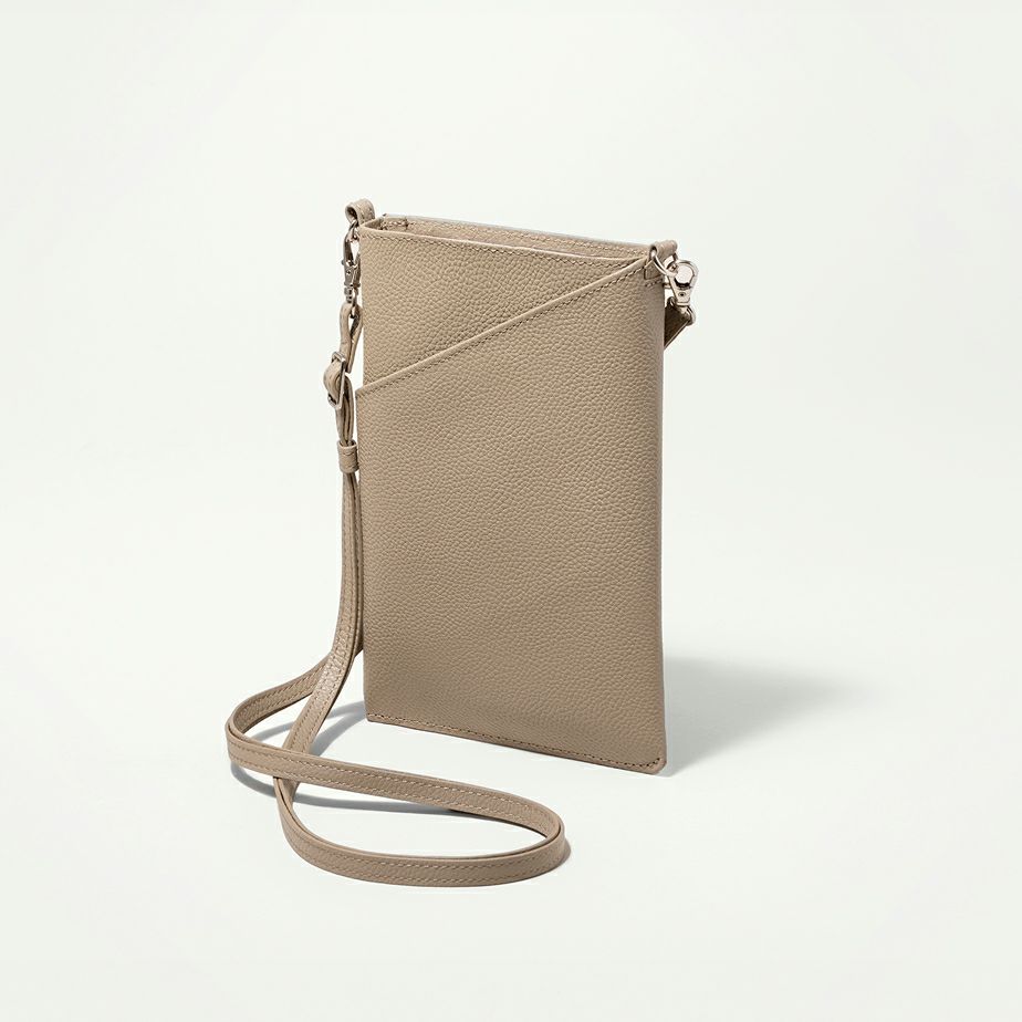 サンドベージュ