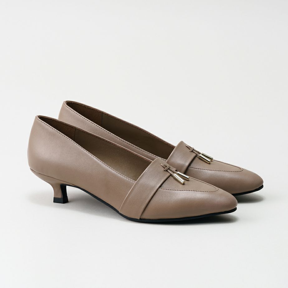 タッセルモチーフ ヒール 3.5cm (キトゥンヒール)