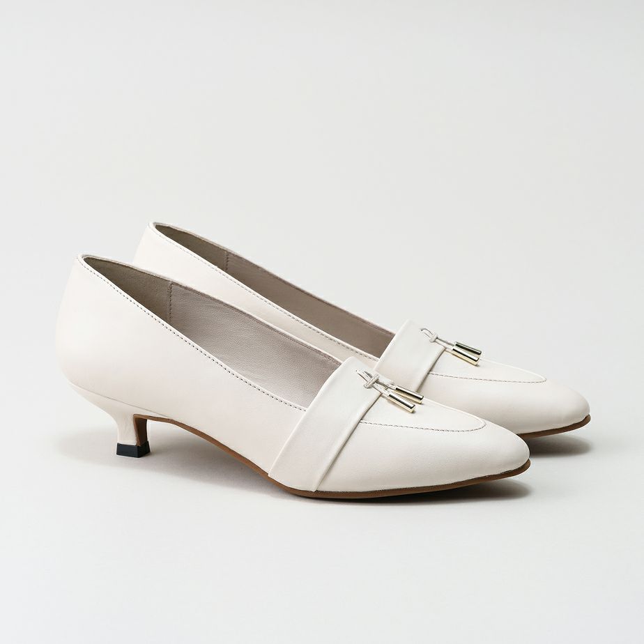 タッセルモチーフ ヒール 3.5cm (キトゥンヒール)