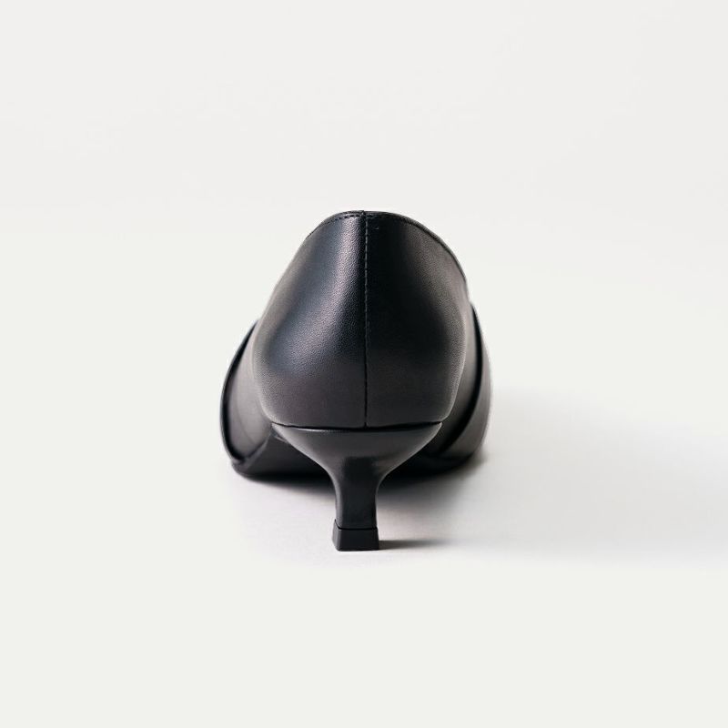 タッセルモチーフ ヒール 3.5cm (キトゥンヒール)