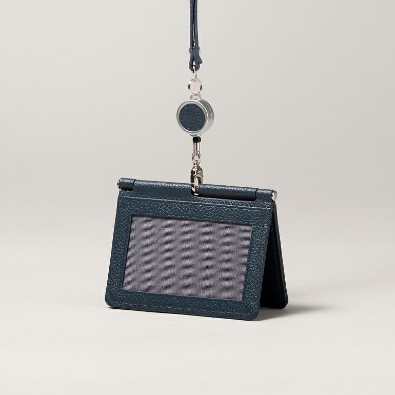 バタフライID(リール付きストラップ付)