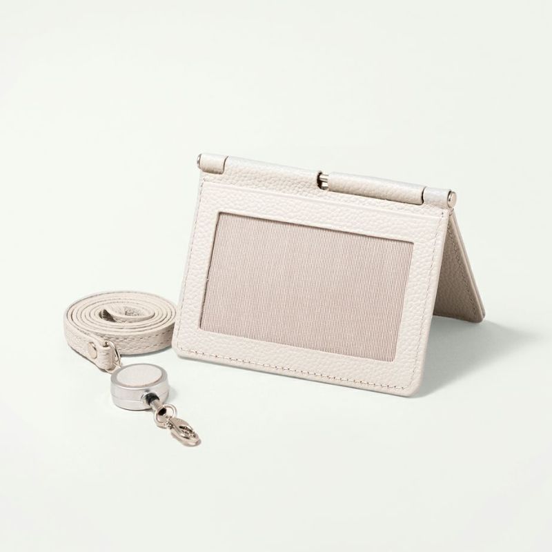 バタフライID(リール付きストラップ付)